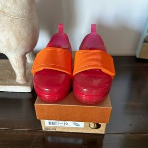 Mini Melissa Mini Jelly Pop Pink Sneaker NIB, size 10.